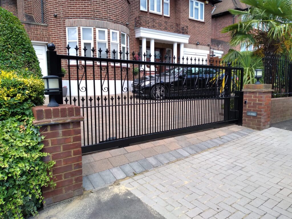 Driveway Gates Aluminium In London